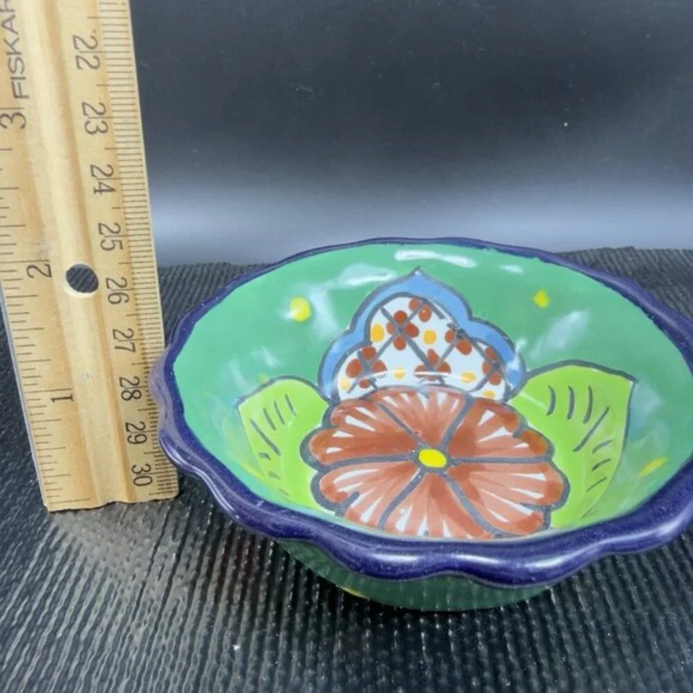 Vintage‎ Hand Made Mexico Pottery Talavera 4inch Dish Salsa Bowl Container Decor